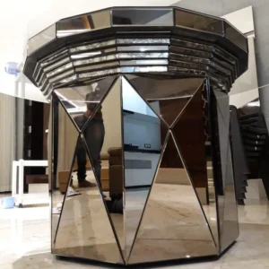Grand Mirror